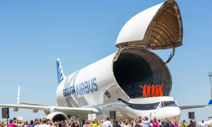 Beluga XL trong chuyến bay đầu tiên vào ngày 19/7/2018. (Ảnh: Airbus).