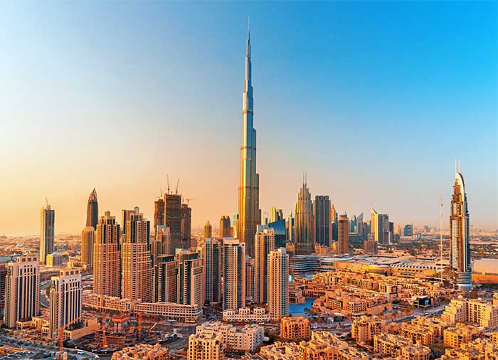 Thay vì kết nối với hệ thống cống của Dubai, Burj Khalifa quyết định chở rác ra ngoài. (Ảnh: Internet).