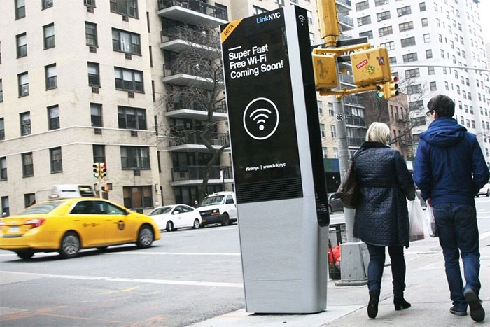 Một trụ truy cập Wi-Fi công cộng tại New York (Mỹ). (Ảnh: Bloomberg).